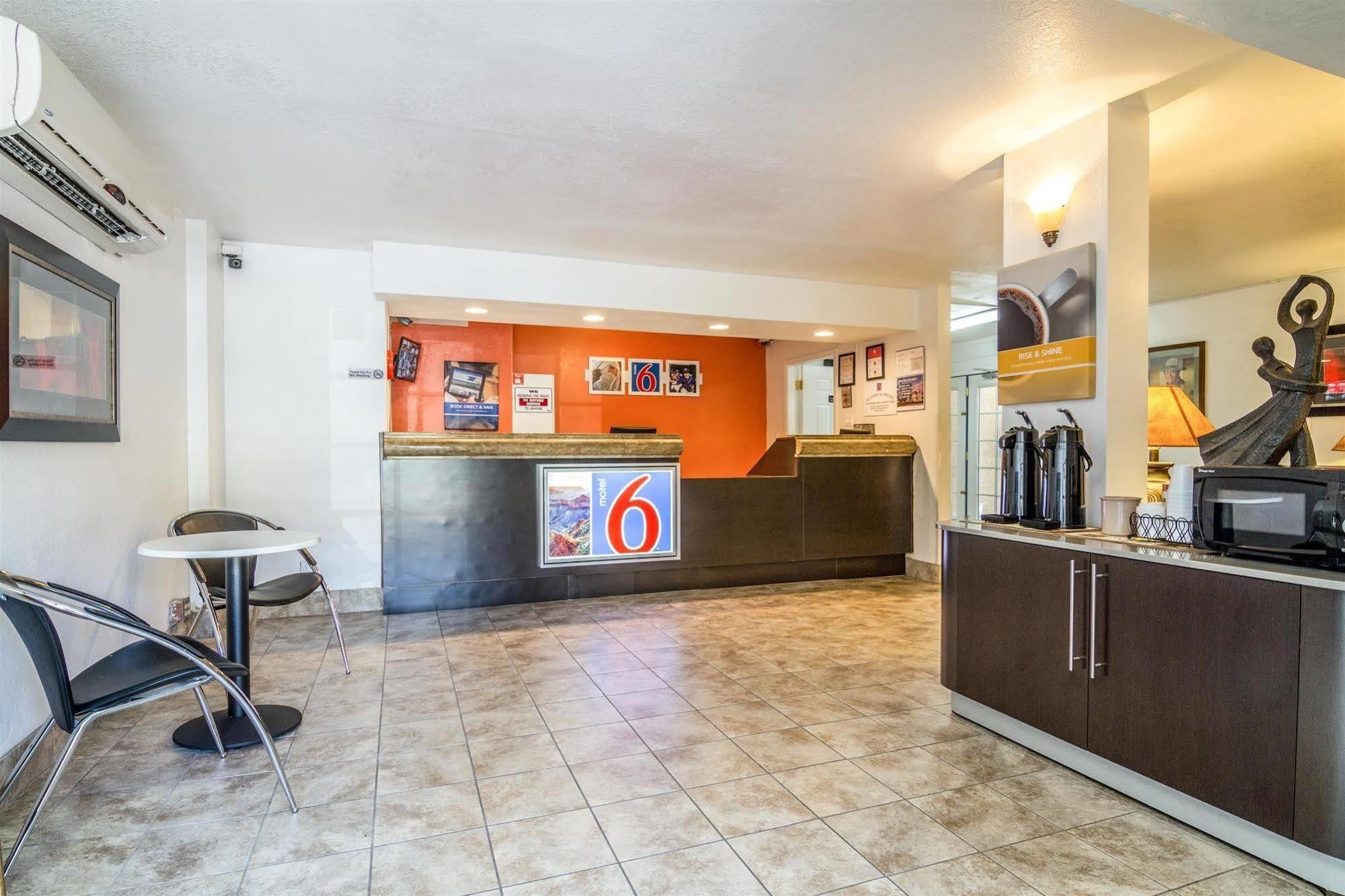 Motel 6 Glendale Az Εξωτερικό φωτογραφία